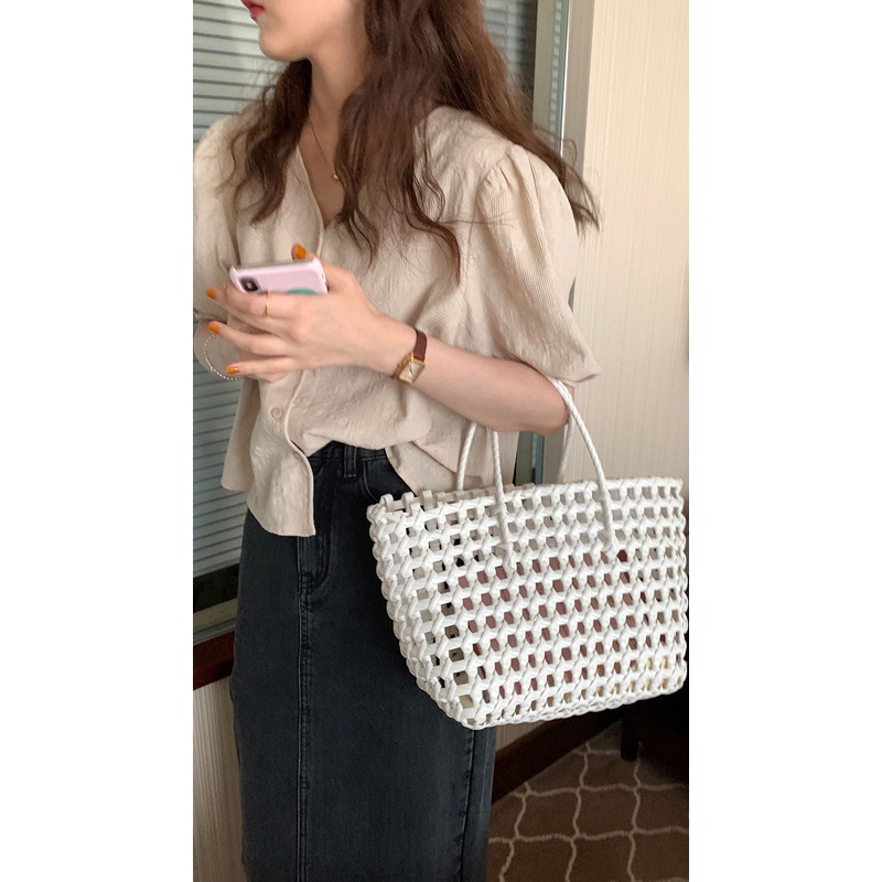 Áo sơ mi tay phồng cổ chữ V dáng rộng phong cách pháp cho nữ