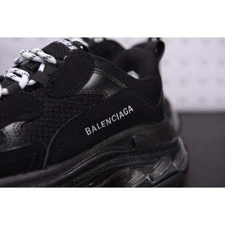 Giày sneaker full đen bản đẹp