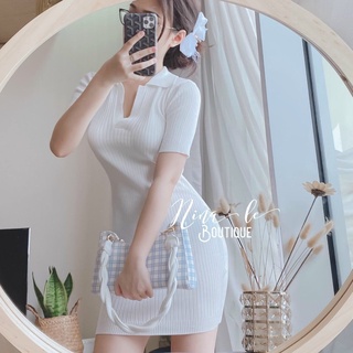Váy len cổ đức trơn