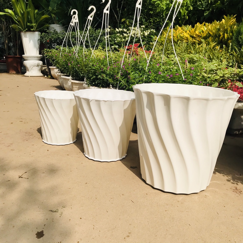 Chậu trồng cây, chậu nhựa trồng cây khía xoắn màu trắng 3 kích thước