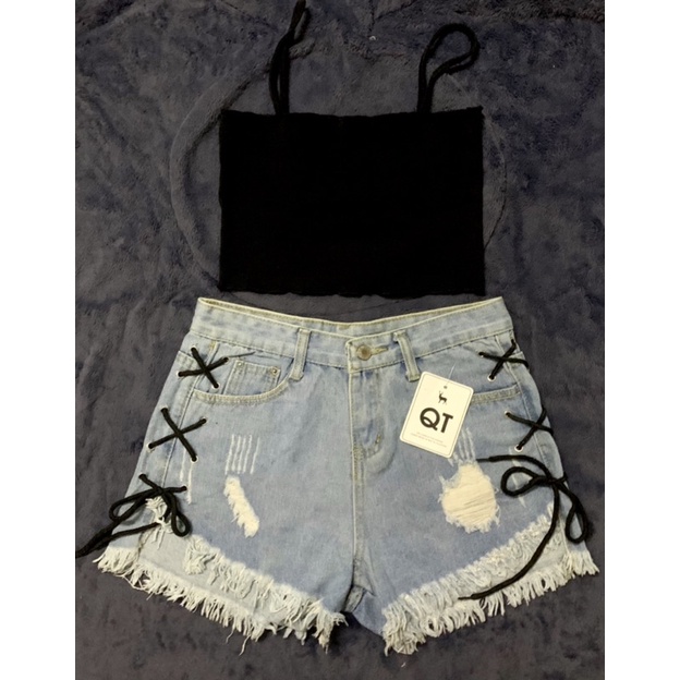 Quần jeans hè thiết kế độc lạ