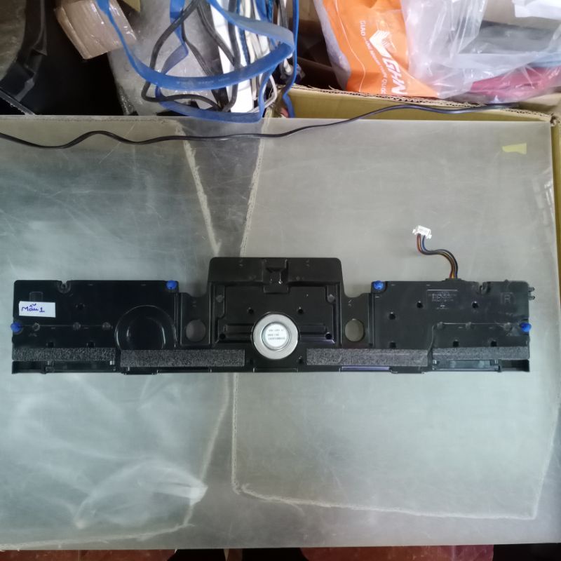 Thanh loa tháo từ tivi Samsung có kèm loa sub