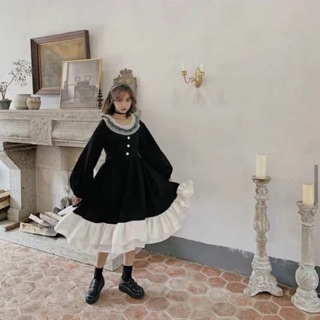 Váy đen Lolita