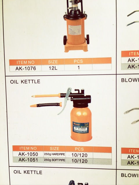 Bình châm nhớt Asaki AK1050