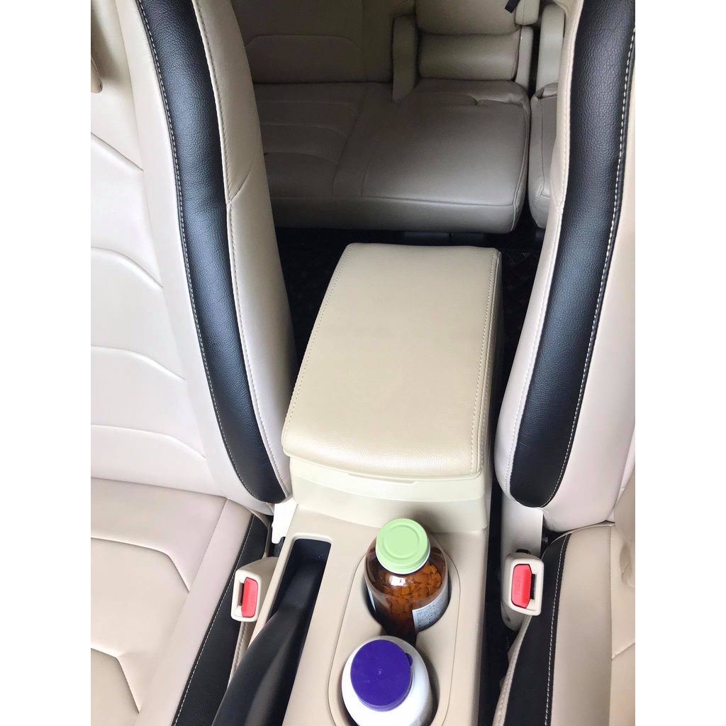 Hộp tỳ tay xpander mẫu v2, Bệ tỳ tay xpander, xpander cross mẫu mới v2 tích hợp 3 cổng sạc usb