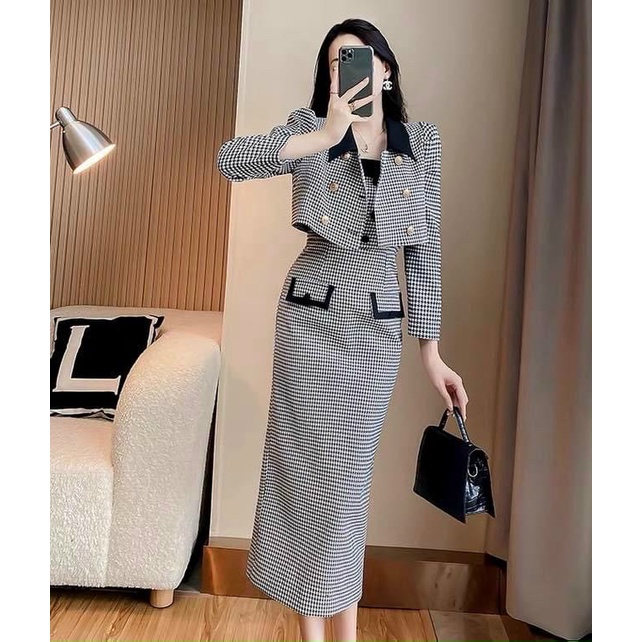 Set đầm váy nữ 2 dây mix áo khoác croptop dài tay sang chảnh với họa tiết sọc caro đính nút dành cho các nàng đi chơi