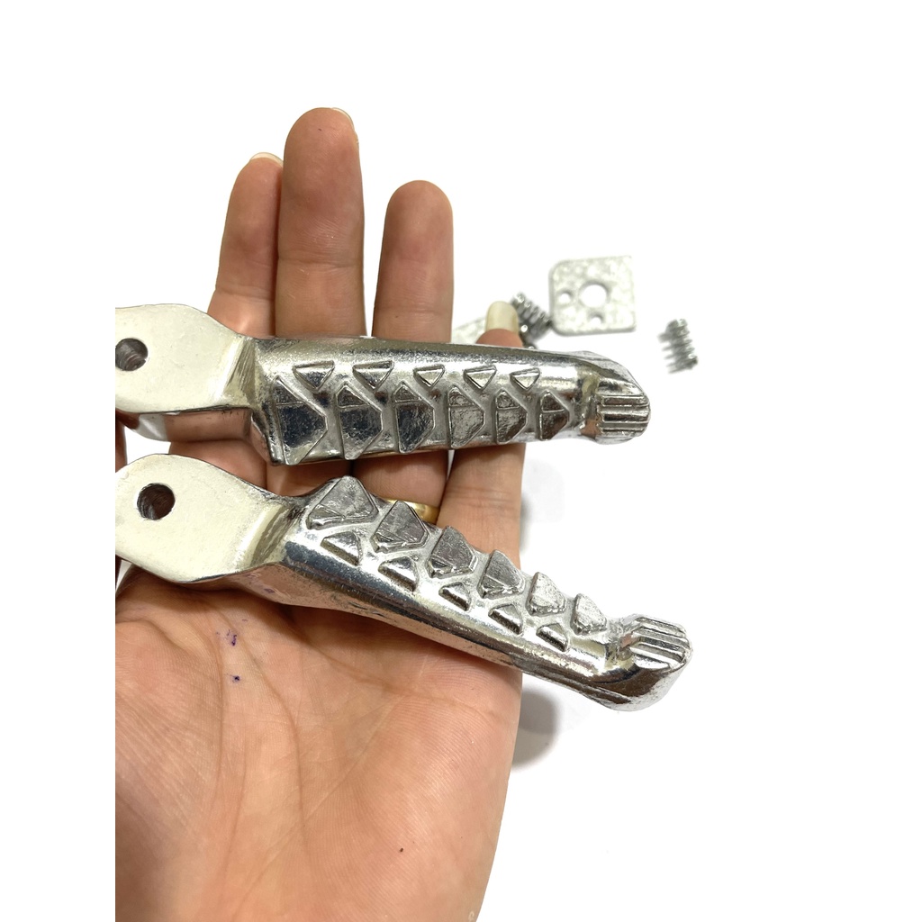 Để Chân Nhôm Take ( mẫu mới ) Gắn Nhiều Dòng Xe Honda Wave Dream Future Vario