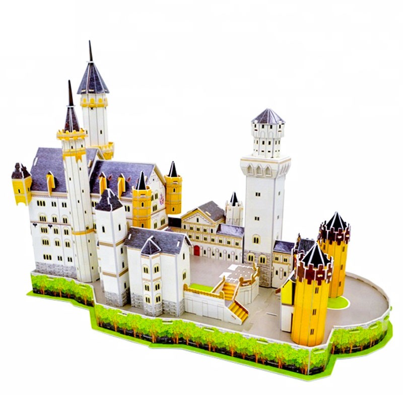 Mô Hình Giấy 3D Magic Puzzle: Lâu Đài Neuschwanstein G168-9 [109 Chi Tiết]