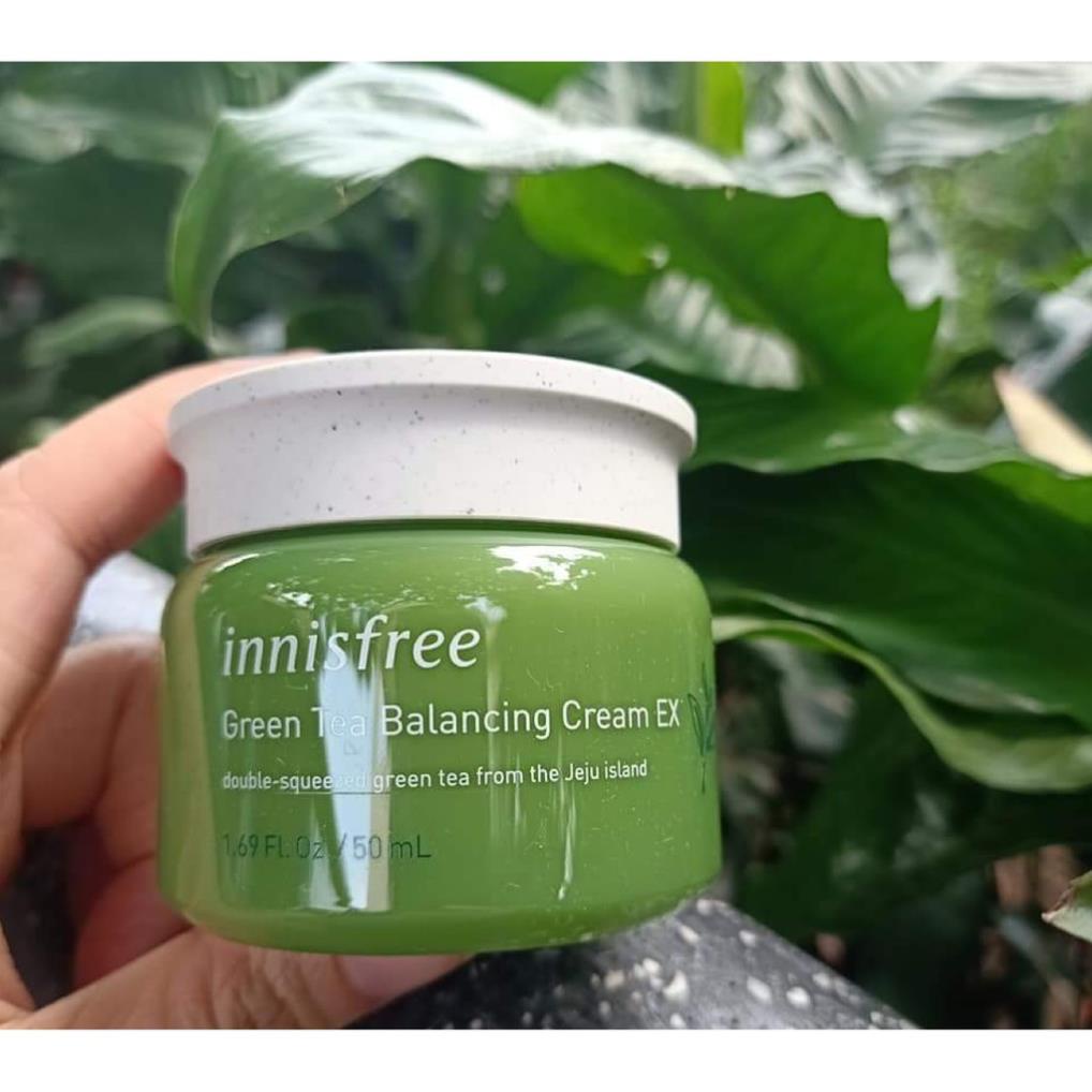 SET DƯỠNG TRÀ XANH 6 MÓN INNISFREE GREEN TEA BALANCING SKIN CARE SET