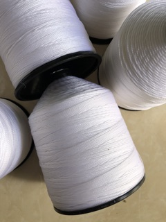 Chỉ khâu giày sợi lớn giá rẻ (Màu trắng)
