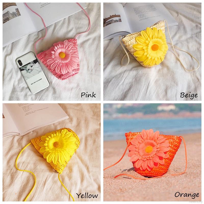 Túi đeo chéo phối hoa dễ thương cho bé gái