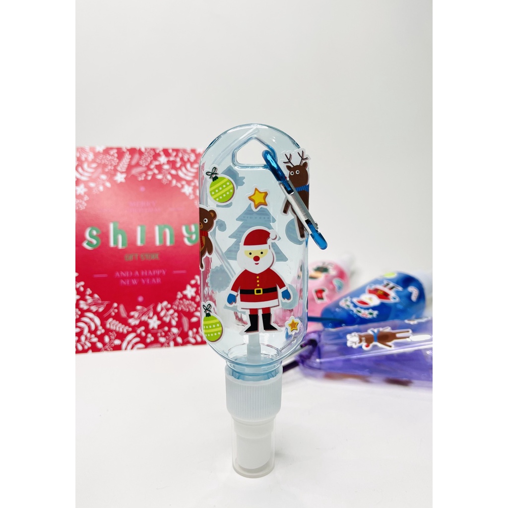 Bình xịt bầu dục 50ml tặng kèm sticker noel và móc treo tiện dụng