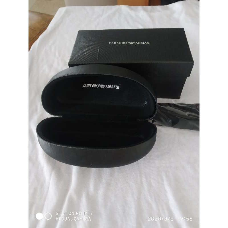 Hộp kính mát chính hãng EMPORIO ARMANI của Italy