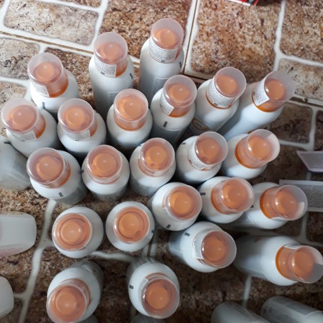 Chai xịt chống nắng
