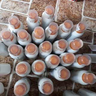 Chai xịt chống nắng