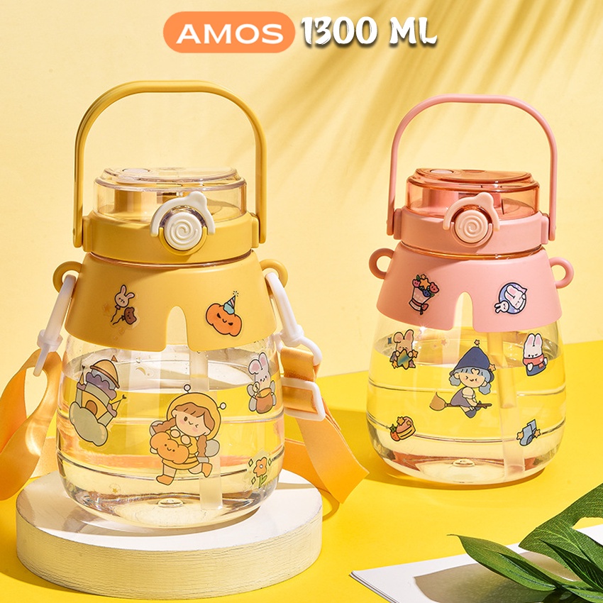 Bình nước có ống hút AMOS dung tích 1,3L chịu nhiệt thiết kế quai đeo chéo tiện lợi