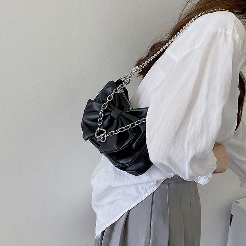 Túi IELGY đeo chéo chuỗi xích đính nơ trái tim cho nữ