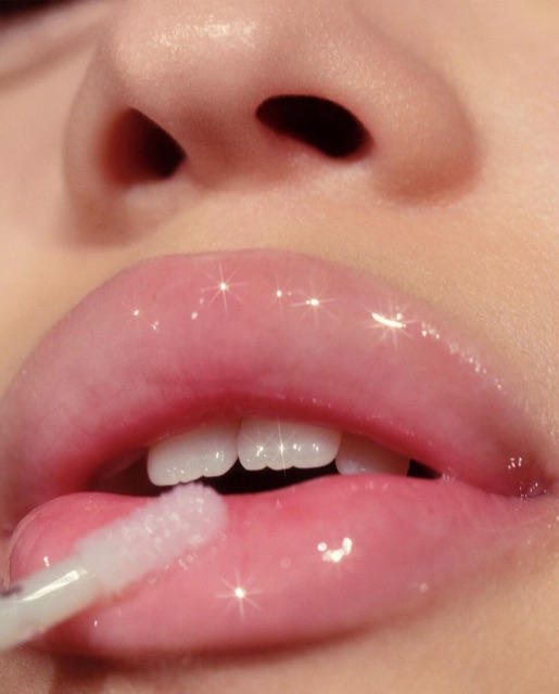 [AUTH BILL MỸ] Son bóng Glossier LipGloss Clear | BigBuy360 - bigbuy360.vn