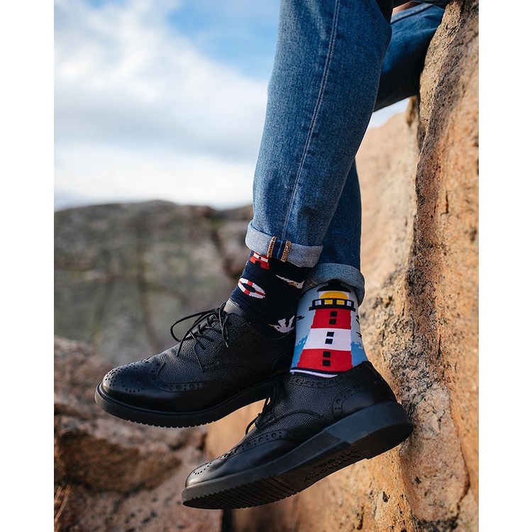 Tất Nam Nữ họa tiết NORDIC LIGHTHOUSE chất liệu cotton mềm mại đi êm chân và thấm hút mồ hôi và dễ chịu PHÊ TẤT
