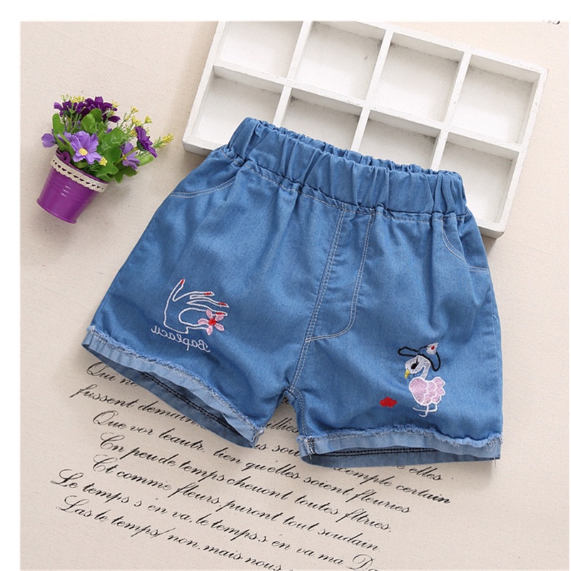 Quần đùi jean cho bé, vải mềm