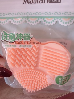 Miếng rửa cọ trang điểm