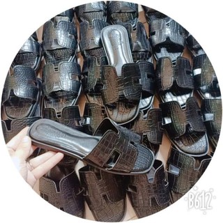 Dép lê chữ H Da Rắn màu đen