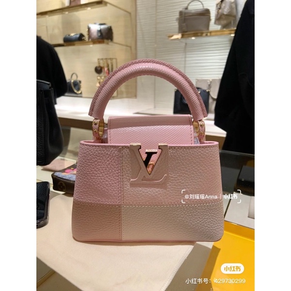Túi xách/đeo chéo siêu xinh da thật nhập khẩu thương hiệu Louis Vuitton LV Capucines cao cấp