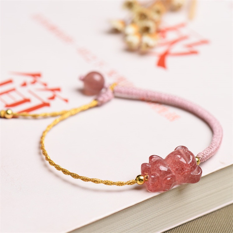 [Hàng Mới Về] [Gummy Bear] Vòng Tay Dây Bện Đính Pha Lê Dâu Tây Ngọt Ngào Niche