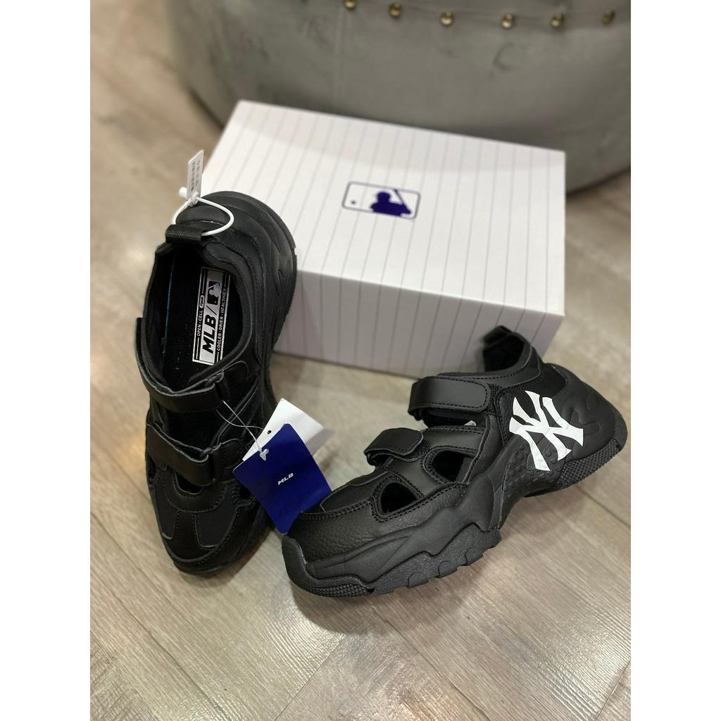 Sục MLB BigBall Chunky Mask Ny full đen, Sục Dán Thể Thao MLB Nâu Kem NY chunky New York Yankees full đen.