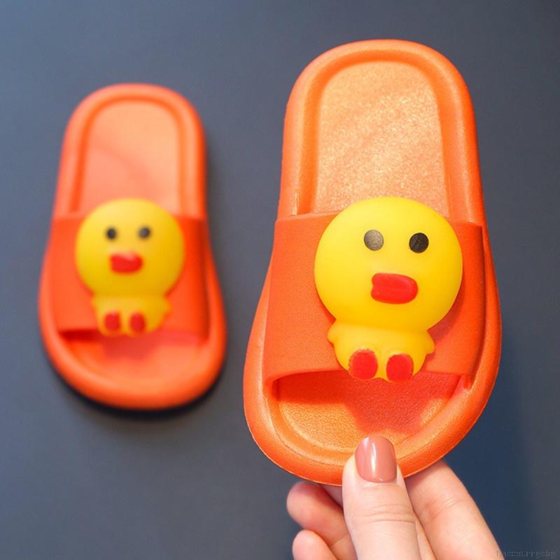 Dép Đế Mềm Có Đèn Dạ Quang Chống Thất Lạc Dành Cho Bé