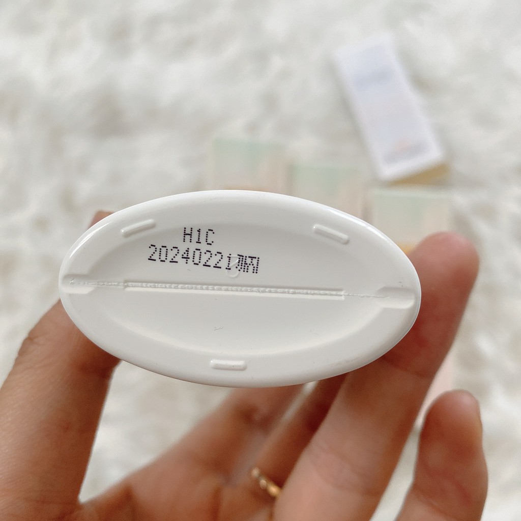 KEM CHỐNG NẮNG OHUI BLACK 80ml 2024