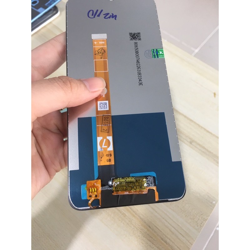 Combo Bộ Vỏ Sườn + Màn Hình Realme C11 Zin Hàng Cao Tặng Kèm Keo B-7000