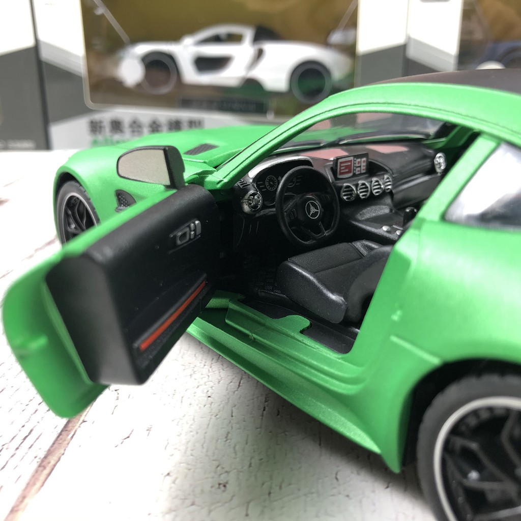 Mô Hình Xe Mercedes AMG GTR 1:24 hãng Chezhi Khung Xe Kim Loại, Phong Cách Thể Thao - Có Hộp Đựng