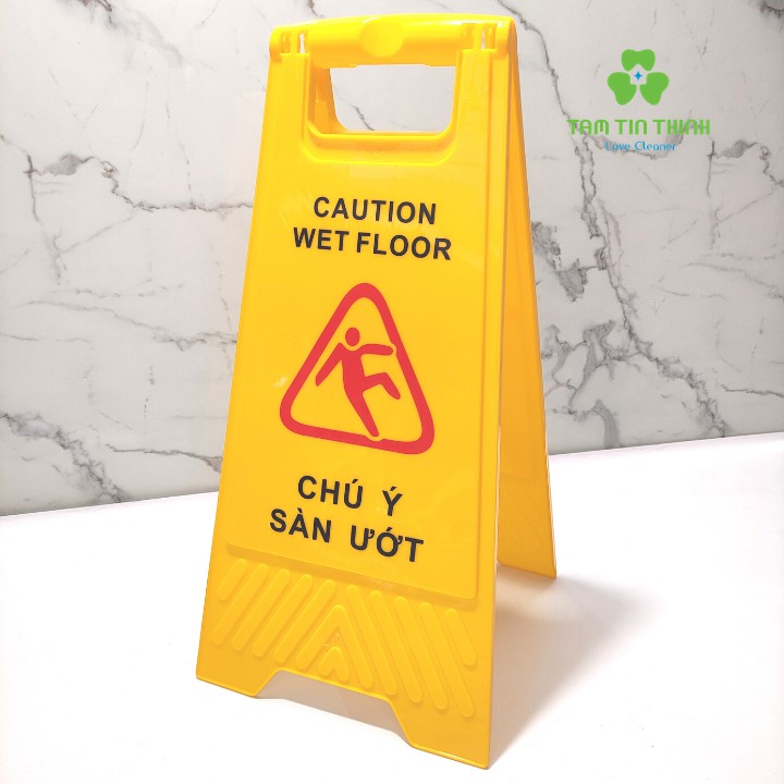 Biển báo chú ý sàn ướt, biển báo chữ A cho khu vực công cộng nơi đông người