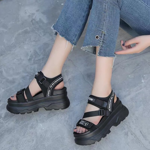 (2màu) Sandal nữ quai chéo độn đế FS siêu đẹp