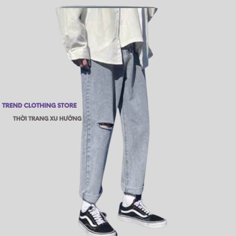 Quần Jean Nam, Mẫu Quần Jeans Rách Gối Mầu Xám Nhạt-Jeans Hot Hit 2022-Trend Clothing_Store!