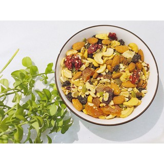 Granola ăn sáng nhiều hạt