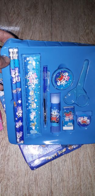 Bộ dụng cụ học tập cho bé 9 món