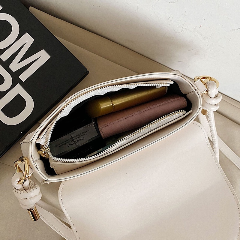 Túi đeo chéo IELGY khóa nam châm màu sắc đơn giản phong cách Hàn Quốc cho nữ