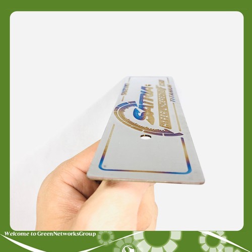 Bảng tên titanium trang trí xe Satria Greennetworks