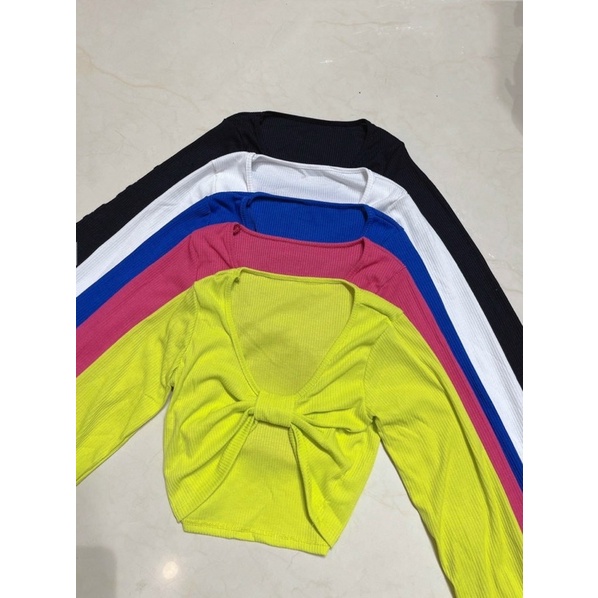 Áo croptop tay dài kiểu bo ngực