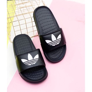 Lê bé trai adidas