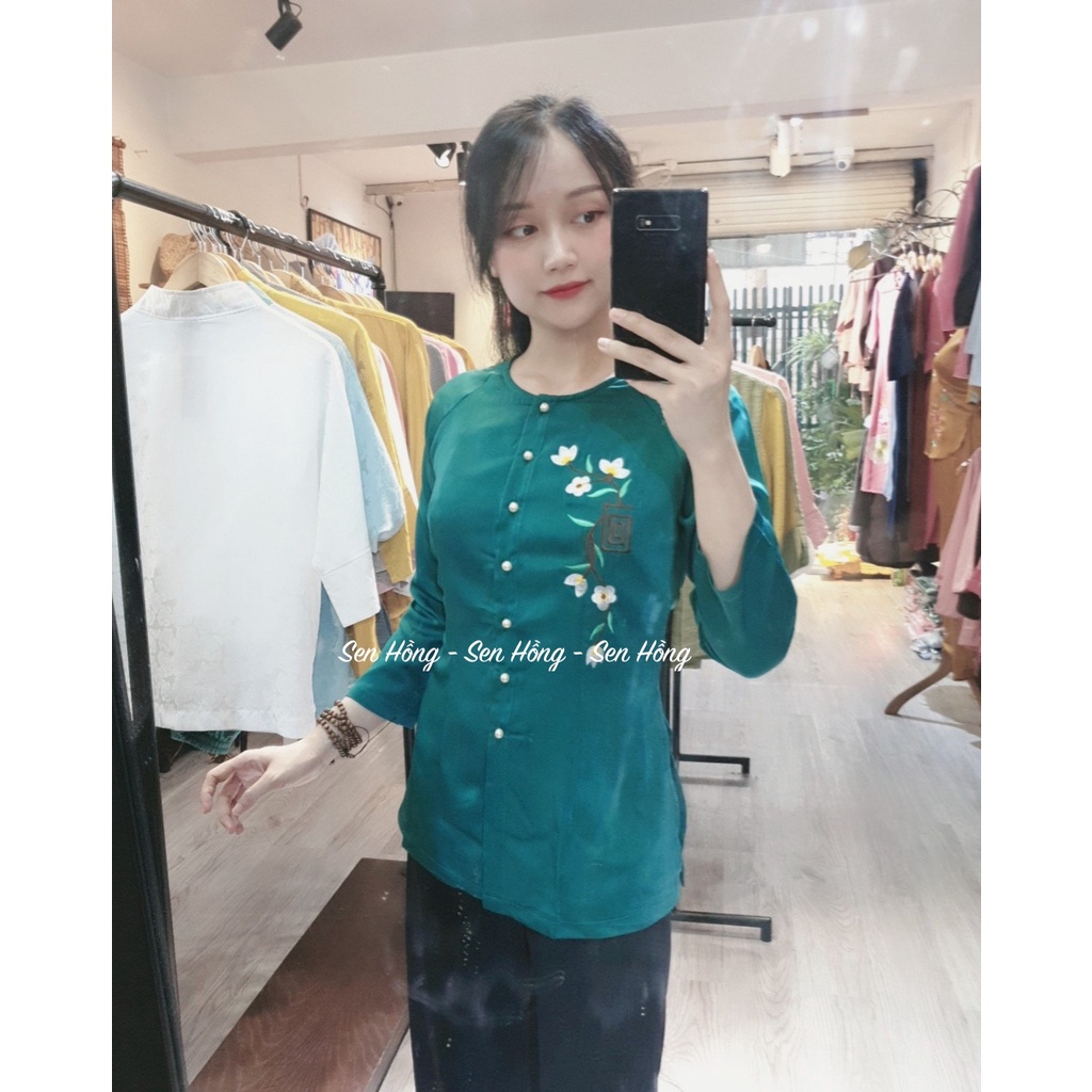 Bộ đồ đi lễ xinh xắn _ Sẵn Hàng_ Đồ lụa tằm ý thêu hoa màu xanh lá đậm