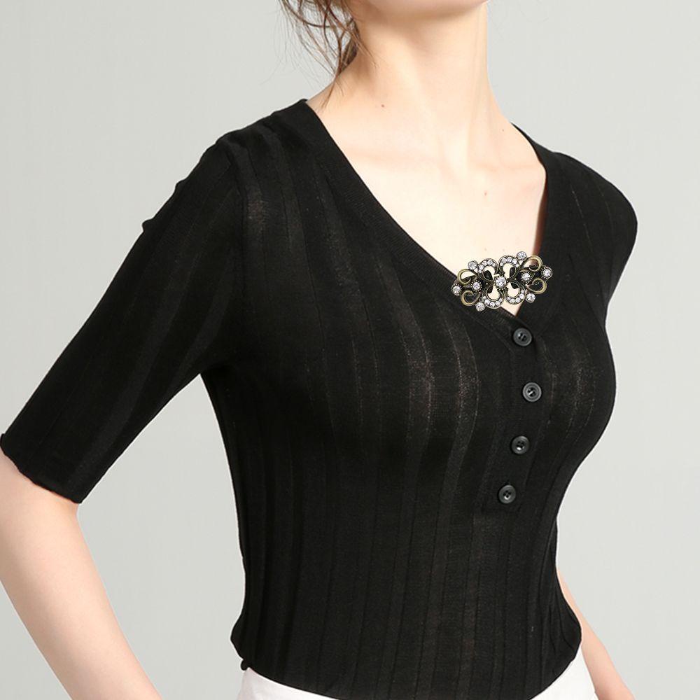 Kẹp Cài Khăn Choàng / Áo Cardigan Dạng Xoắn Cổ Điển