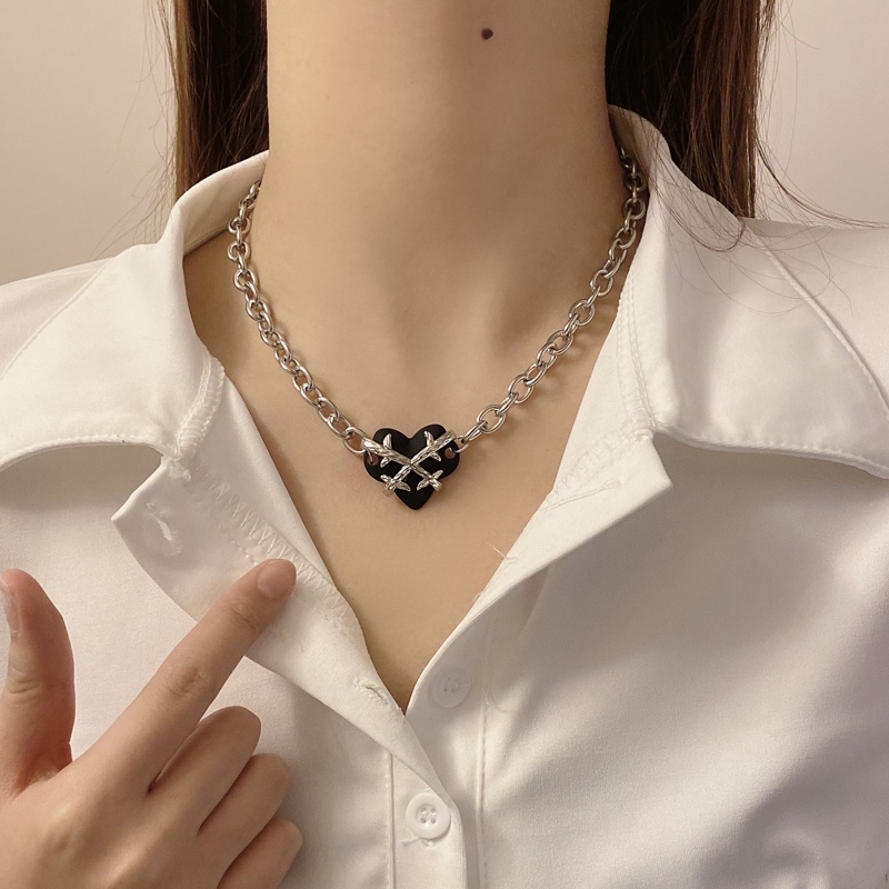 Vòng Cổ Dây Xích Màu Đen Cá Tính Hợp Thời Trang