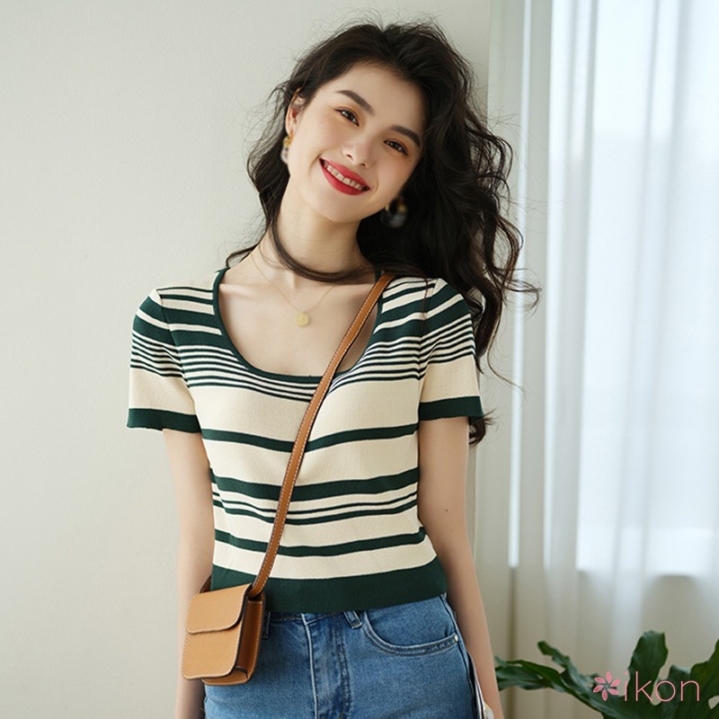 Áo Thun Nữ Ngắn Tay Cổ Tròn Sọc Ngang Thời Trang