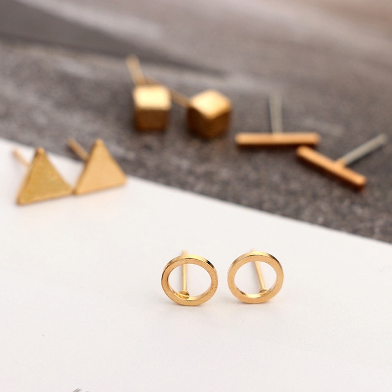 Set 4 đôi khuyên tai hợp kim tròn tam giác màu vàng/bạc/đen