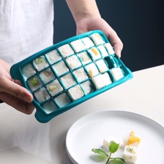 KHAY LÀM ĐÁ SILICON CÓ NẮP ĐẬY SIÊU HOT
