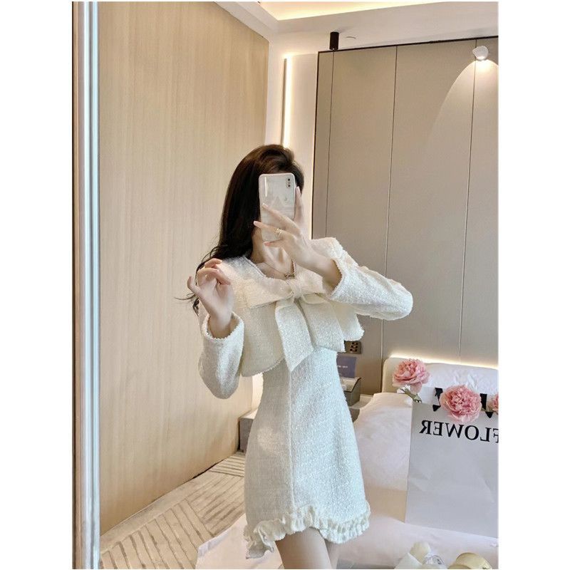 Bộ trang phục 2 món phối nơ phong cách Hàn Quốc ngọt ngào cho nữ