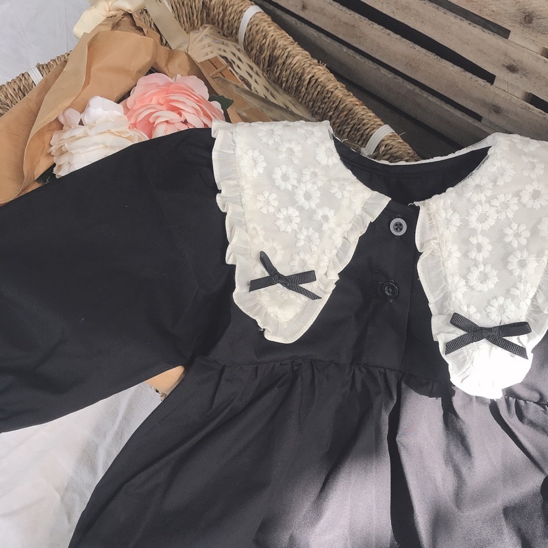 Suit dài tay phối cổ ren xinh xắn vải thô cho bé Tiệm Su Kids